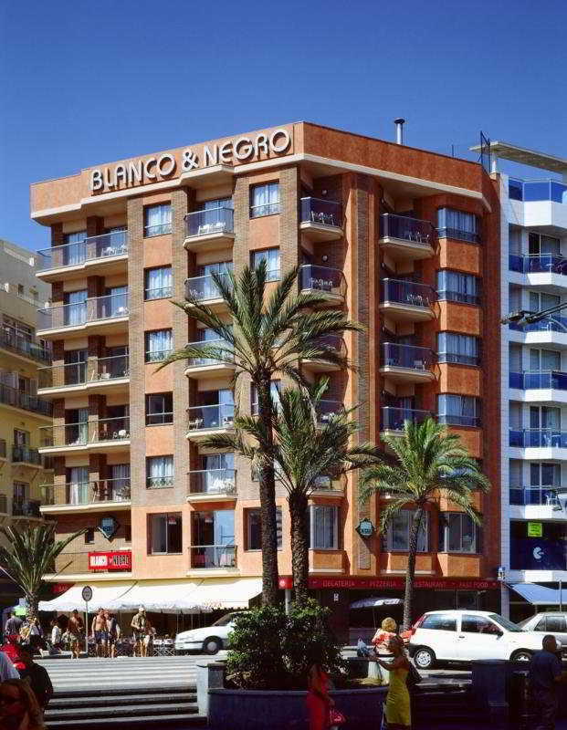 Blanco Y Negro Apartments Lloret de Mar Exterior photo